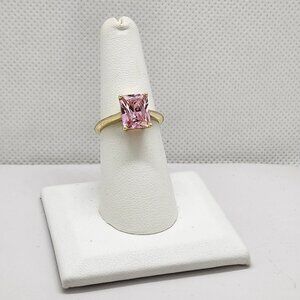 Brand New Sterling Silver 925 Pink Gemstone Ring